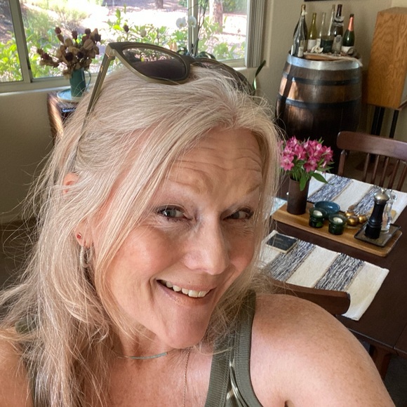 carolhannon321